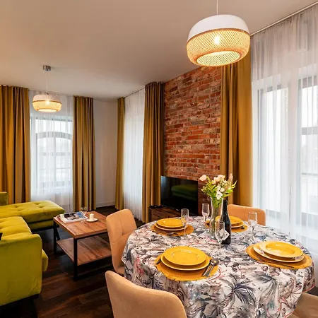 Apartment Wyspa Slodowa - Location, Tram&park Nearby - By Rentujemy