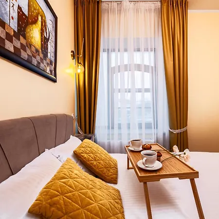 Apartment Wyspa Slodowa - Location, Tram&park Nearby - By Rentujemy *